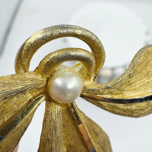 BSK Vintage MCM Textured Gold Tone Pearl Flower Brooch Pin Modernist - Picture 7 of 13